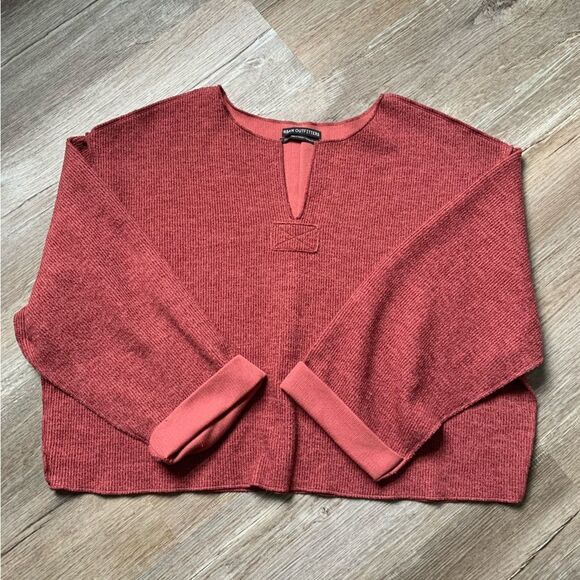 Urban Outfitters Boxy Oversize V-neck Long Sleeve Pullover Top Red Burgundy XS - Picture 1 of 6